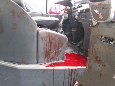 天津50路公交车，司机师傅被小偷捅死，一车人全是看客！ 滴滴司机捅死乘客