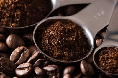 咖啡研磨，咖啡豆研磨技巧，咖啡研磨与冲煮的基本常识 手动咖啡豆研磨机