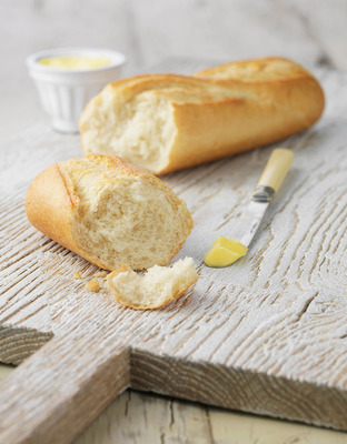 黄油在面包中的作用 面包中黄油用什么代替