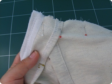 韩网拉链卫衣教程包括口袋、领口和下摆处理细节 卫衣领口有个线缝的x