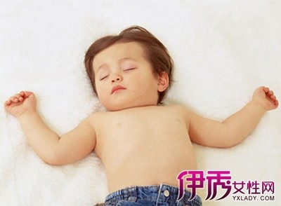 正确的睡姿和方向可睡出健康 婴儿正确睡姿