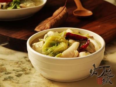 白菜鱿鱼炖豆腐 白菜鱿鱼煲