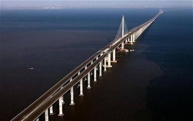 山东青岛世界最长跨海大桥穿越体验 世界最长跨海大桥