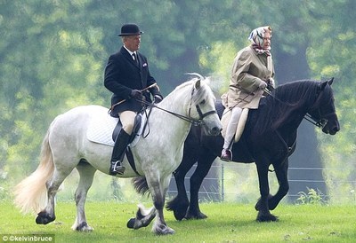 QUEEN'SDIAMONDJUBILEE英国女王登基钻喜（**JUNE42012)