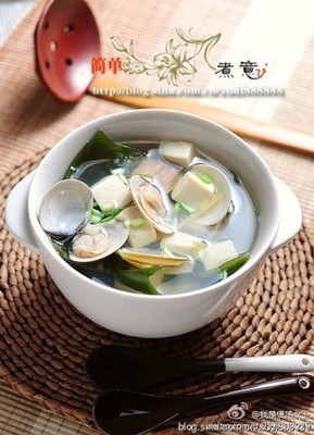 益气补钙好营养--蛤蜊海带豆腐汤 蛤蜊肉豆腐汤