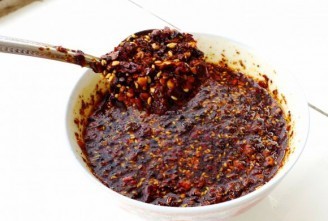 最简单的辣椒油制作方法 辣椒油制作方法