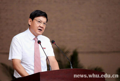 武汉大学校长在2014级新生开学典礼上的讲话 校长开学典礼讲话