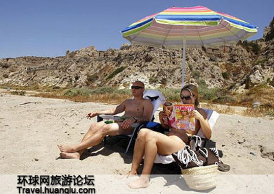 中国女孩体验法国全裸天体海滩(图) 偷拍法国的天体海滩