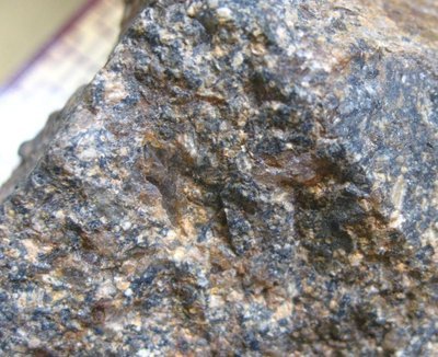 我的超朗斯代尔金刚石陨石综合分析是属于月亮陨石的新品种 陨石金刚石