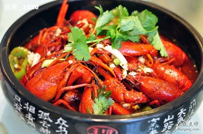 麻辣小龙虾——大量调料堆积的秘制味道 失恋味道的麻辣小龙虾