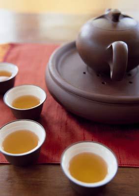 泡茶水温问题：泡茶的最佳水温是多少？