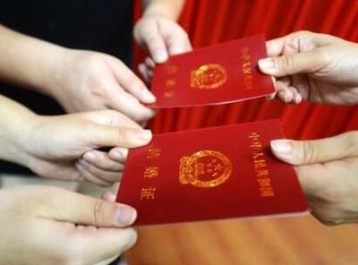 香港独立份子为何不愿做中国人？ 中国人不愿结婚 评论