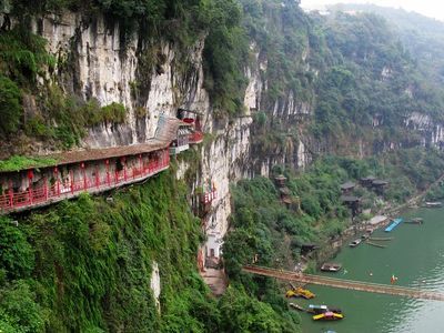 长江三峡具体是指哪三峡的总称? 长江三峡