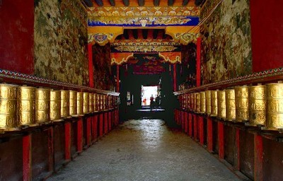 再识西藏（一、第二个敦煌——萨迦寺） 萨迦寺被关住的魔女