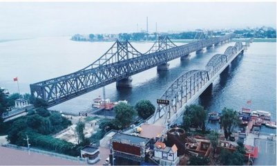 新建的鸭绿江大桥的位置在哪？（二） 新中朝鸭绿江大桥