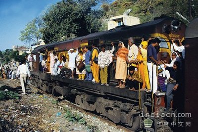 印度孟买交通状况初体验（图） 印度铁路交通状况