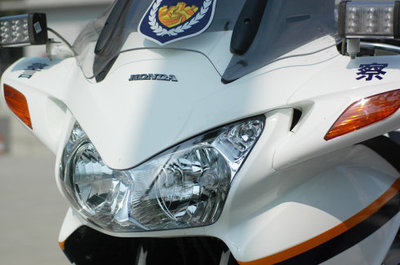 合肥警方配备的ST1300警用摩托，单价30万 本田st1300大贸价格
