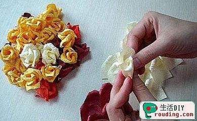 几种纸玫瑰折法之含苞欲放纸玫瑰的简单折法 简单纸玫瑰