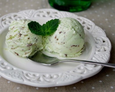 超简单的冰淇淋---特浓巧克力冰淇淋 薄荷巧克力冰淇淋