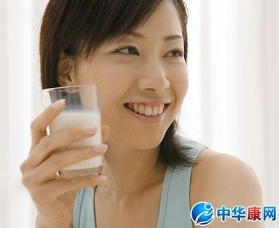 喝牛奶对女人的好处？ 喝牛奶的好处