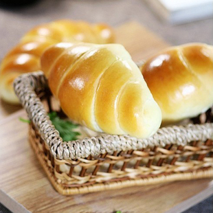 经典面包怎么“卷”？超详细步骤---经典黄油卷 黄油面包的做法