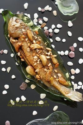 详细图解老上海菜馆具有食疗效果的特色菜：大蒜烧黄鱼