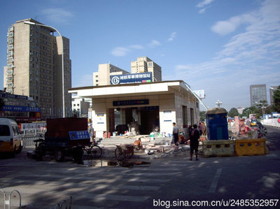 北京西站最后一公里，地铁军博站换乘：这个故事有点长……