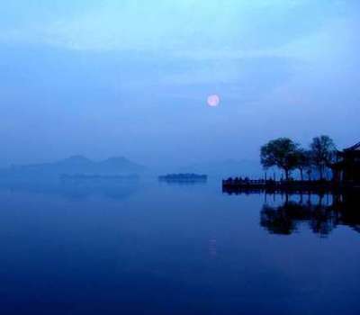 山寺月中寻桂子 山寺夜起