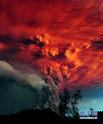 智利火山全面爆发漫天红色蔚为壮观（2012特别篇） 智利火山爆发