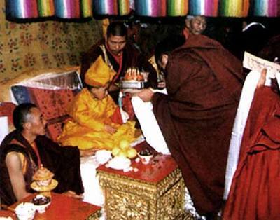 揭谜西藏活佛转世灵童的寻访过程 寻访转世灵童