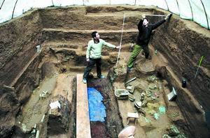 陕西韩城梁代村西周古墓10年发掘必将再次震惊世界 考古发掘西周墓葬视频