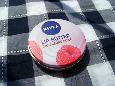 就是它，我的真爱润唇膏——NIVEALipButter revlon lip butter