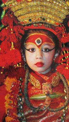 宗教牺牲品--尼泊尔活女神 尼泊尔最漂亮的活女神