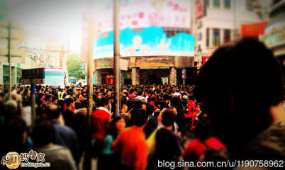 在广州迎接2012之从比肩接踵的上下九挤到人山人海的北京路~ 比肩接踵而在