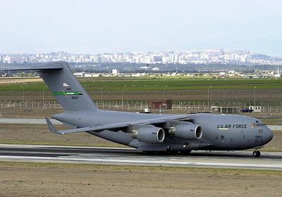 美国战略军用运输机---C-17运输机---维基百科 军用运输机