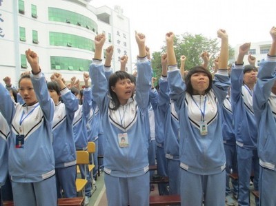 感恩教育视频 中学生感恩教育视频