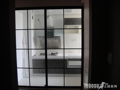 厨房玻璃推拉门尺寸宽度和效果图 厨房推拉门装修效果图