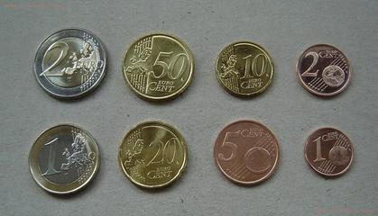 拉脱维亚欧元硬币闪亮登场！ 李莉闪亮登场星光大道