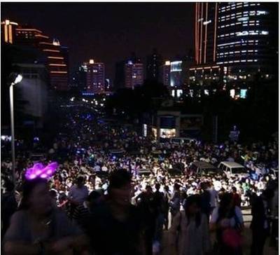 八万人的狂欢盛宴，三代人的集体回忆—写在2011刘德华上海演唱会 刘德华上海演唱会