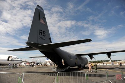 范堡罗航展图片大赏(13)--C-130、SSJ100、安158 范堡罗航展