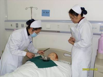 护士进行各类铺床操作评分表 护士铺床