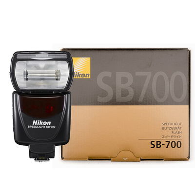 为NikonD80配SB-700闪光灯 nikon sb700 闪卓