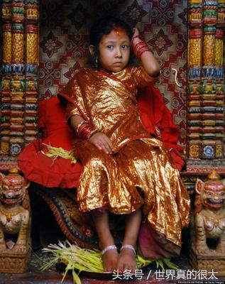从女神到凡人,一位前库玛丽女神的真实故事 尼泊尔女神库玛丽