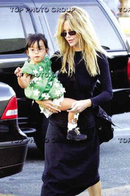 好莱坞影星梅格·瑞恩及她的孩子们 梅格瑞恩中国女儿