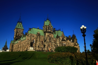 渥太华为何成为加拿大首都 加拿大渥太华大学