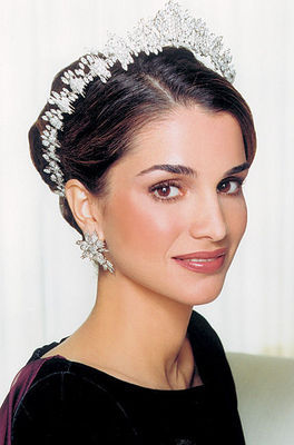 最年轻漂亮的王后--约旦王后亚辛·拉尼娅 亚辛.拉尼娅穿和服