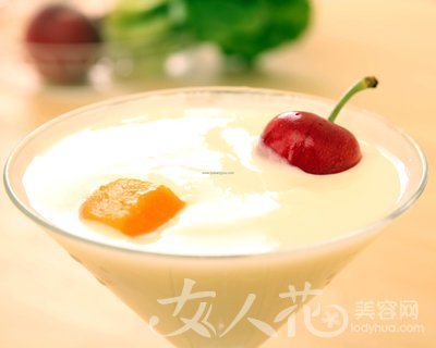 妇女节女性美容养颜的酸奶新吃法——自制固体酸奶盏 康婷养颜精华素的吃法