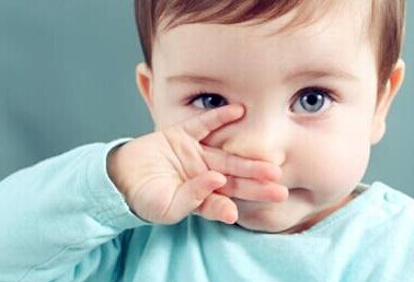 新生儿鼻塞怎么办 新生儿鼻塞处理方法