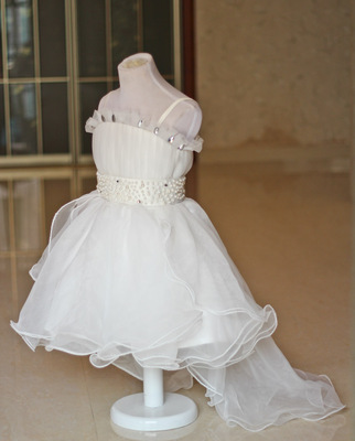 白色纱裙的N种搭法 白色婚纱裙