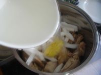 温补椰子煲鸡汤的做法 椰汁鸡汤的做法大全